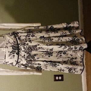 SPECIAL 2/$25 St. John's Bay High waisted floral skirt